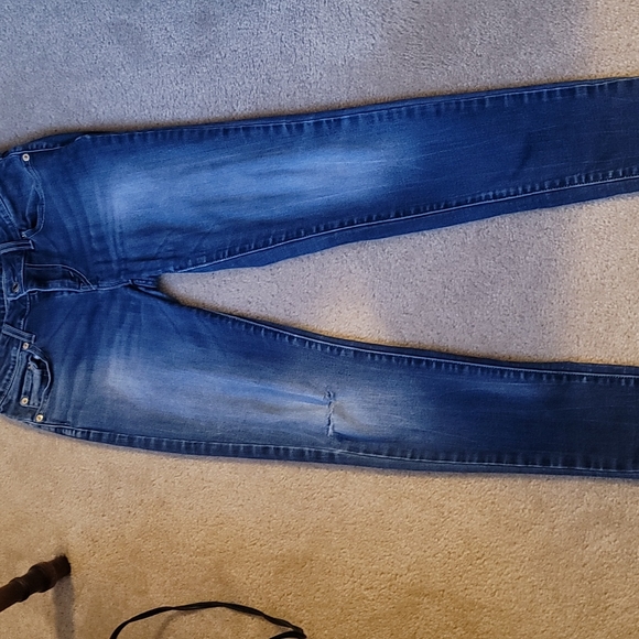 Levi's Leggins Size 6 Jeans with hole - Picture 1 of 4